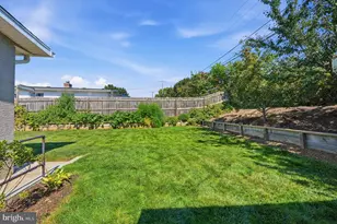 1219 Woodside Rd, Conshohocken, PA 19428 - Photo 23