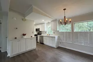 24 Shagbark Ct E, Harleysville, PA 19438 - Photo 3