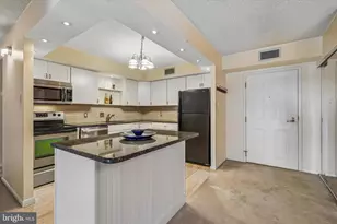 10502 Valley Forge Cir, King of Prussia, PA 19406 - Photo 3