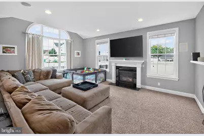 2009 Woodbridge Lane, Pennsburg, PA 18073 - Photo 13