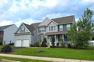 2009 Woodbridge Ln, Pennsburg, PA 18073 - Photo 1