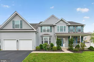 2009 Woodbridge Ln, Pennsburg, PA 18073 - Photo 1