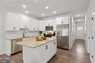 230 Honey Ln, Norristown, PA 19401 - Photo 11