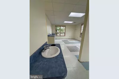 2621 N Broad Street #SECOND FLOOR, Hatfield, PA 18915 - Photo 5
