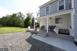 2318 E High St, Pottstown, PA 19464 - Photo 3