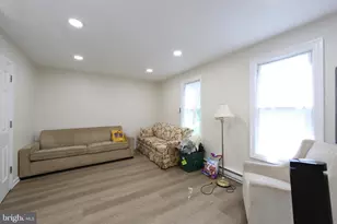2318 E High St, Pottstown, PA 19464 - Photo 9
