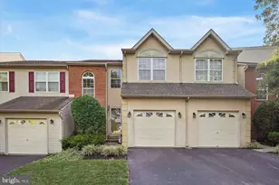 385 Hamilton Dr, Harleysville, PA 19438 - Photo 1