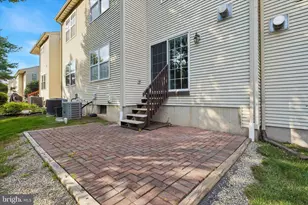 385 Hamilton Dr, Harleysville, PA 19438 - Photo 17