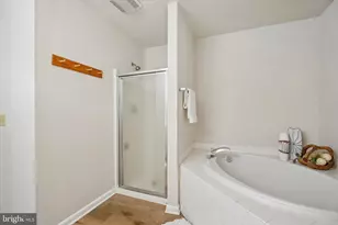 385 Hamilton Dr, Harleysville, PA 19438 - Photo 15