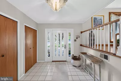 909 Warfield Lane, Huntingdon Valley, PA 19006 - Photo 3