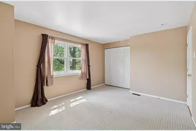 525 Village Lane, Pottstown, PA 19464 - Photo 7