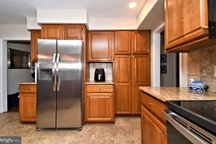 743 Champlain Dr, King of Prussia, PA 19406 - Photo 13