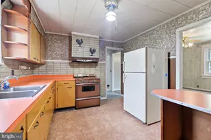 1033 Walt Rd, Pennsburg, PA 18073 - Photo 15