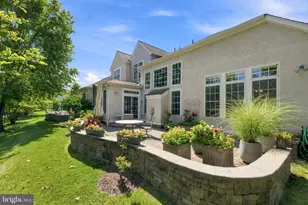 239 Goldenrod Dr, Upper Gwynedd, PA 19446 - Photo 3
