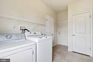 318 Elmwood Ln, Telford, PA 18969 - Photo 35