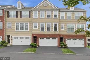 5 Wildflower Ct, Telford, PA 18969 - Photo 1