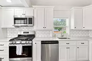 17 N New St, Hatboro, PA 19040 - Photo 13