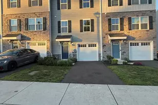110 Van Fleet Cir, Sanatoga, PA 19464 - Photo 1