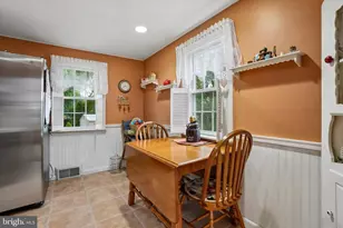 23 Norwyn Rd, Hatboro, PA 19040 - Photo 7