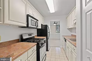 1637 Oakwood Dr, Penn Valley, PA 19072 - Photo 9