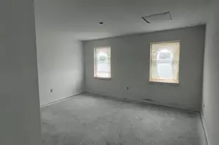 1037 W High St, Stowe, PA 19464 - Photo 5