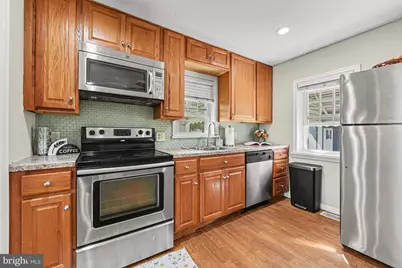 26 S Barry Avenue, Norristown, PA 19403 - Photo 5