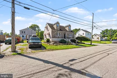 26 S Barry Avenue, Norristown, PA 19403 - Photo 27
