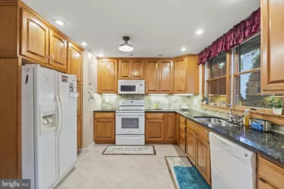 133 N Central Avenue, Rockledge, PA 19046 - Photo 9