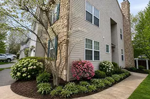 31 Bristol Ct, Norristown, PA 19403 - Photo 3
