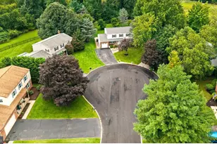 1270 Holstein Ct, Blue Bell, PA 19422 - Photo 3