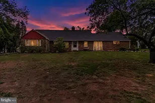 140 W 7th Ave, Trappe, PA 19426 - Photo 1