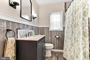 140 W 7th Ave, Trappe, PA 19426 - Photo 27
