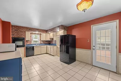 641 Caroline Drive, Norristown, PA 19401 - Photo 9