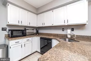 416 Calverton Ct, Harleysville, PA 19438 - Photo 17