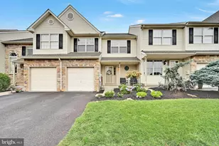 2806 Gateway Dr, Royersford, PA 19468 - Photo 1