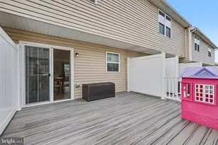 28 Castle Dr, Gilbertsville, PA 19525 - Photo 25