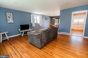 794 N Hills Ave, Glenside, PA 19038 - Photo 5