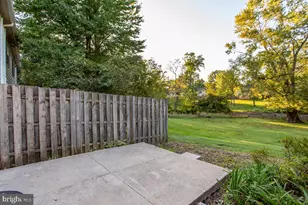 194 Berwick Pl, Lansdale, PA 19446 - Photo 15