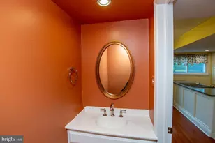 194 Berwick Pl, Lansdale, PA 19446 - Photo 9