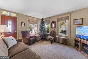302 W Chestnut St, Souderton, PA 18964 - Photo 5