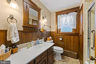 302 W Chestnut St, Souderton, PA 18964 - Photo 9