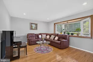 1071 Plowshare Rd, Blue Bell, PA 19422 - Photo 5