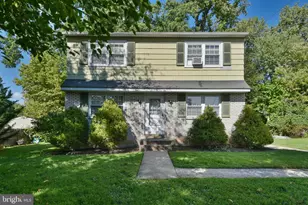 576 Meadowbrook Ave, Ambler, PA 19002 - Photo 1