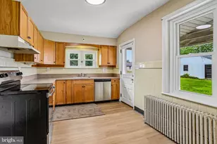 427 W Race St, Pottstown, PA 19464 - Photo 19