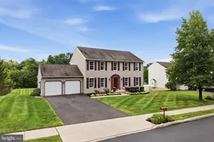 55 Autumn Ln, Royersford, PA 19468 - Photo 3