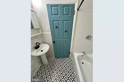 447 N Pine Street #D-4, Royersford, PA 19468 - Photo 11