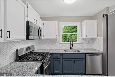 359 Norris Hall Lane, West Norriton, PA 19403 - Photo 5