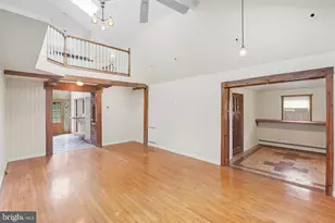 3036 Stoney Creek Rd, Norristown, PA 19401 - Photo 5