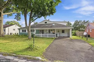 3036 Stoney Creek Rd, Norristown, PA 19401 - Photo 3