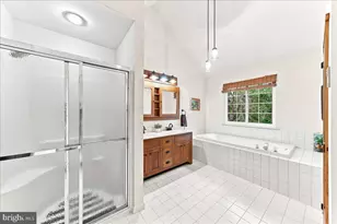 18 Pin Oak Dr, Phoenixville, PA 19460 - Photo 23